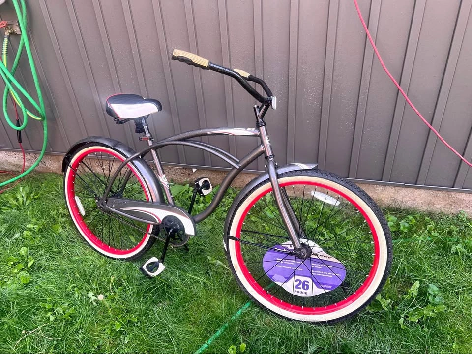 Huffy Cranbrook Vintage Cruiser 26-inch Single Speed Bike
