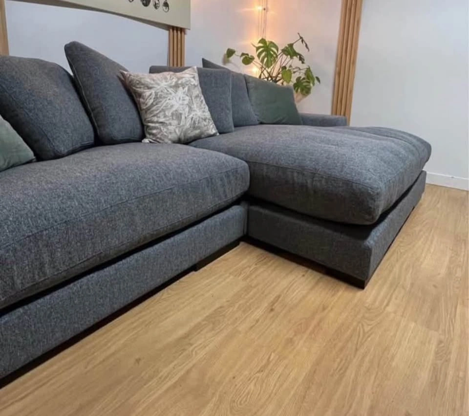 Brand New Moes Plunge Sectional - photo 5