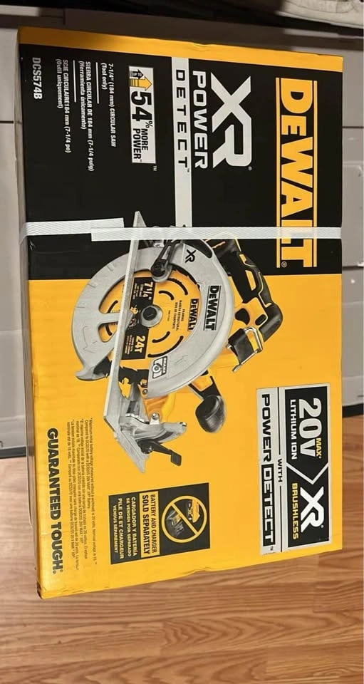 DEWALT XR POWER DETECT DCS574B totally new Firm price - photo 2