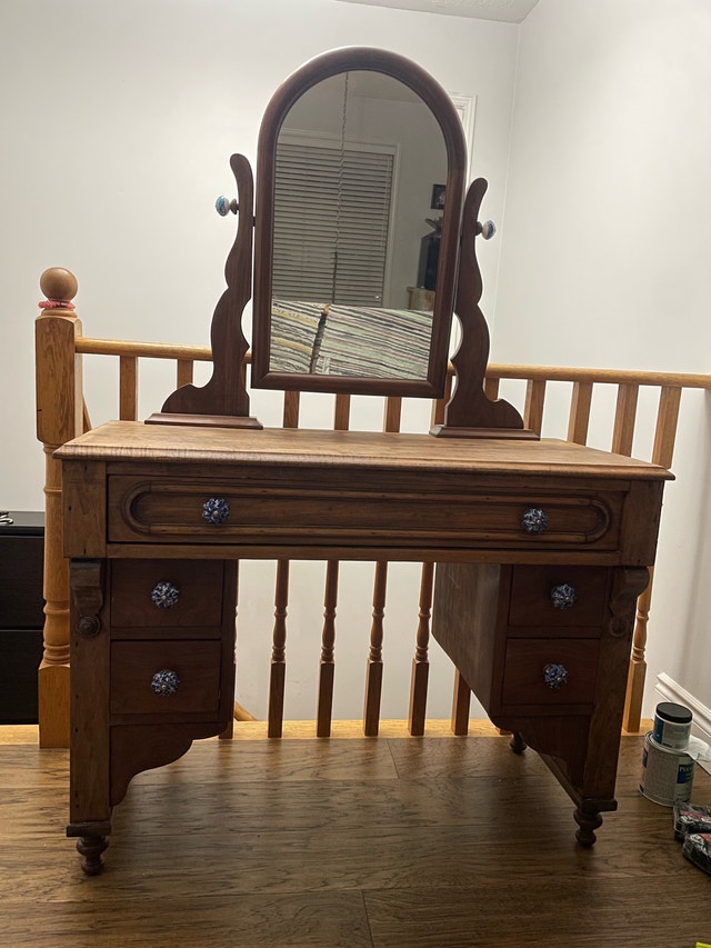 Antique Vanity Table - solid wood - photo 5