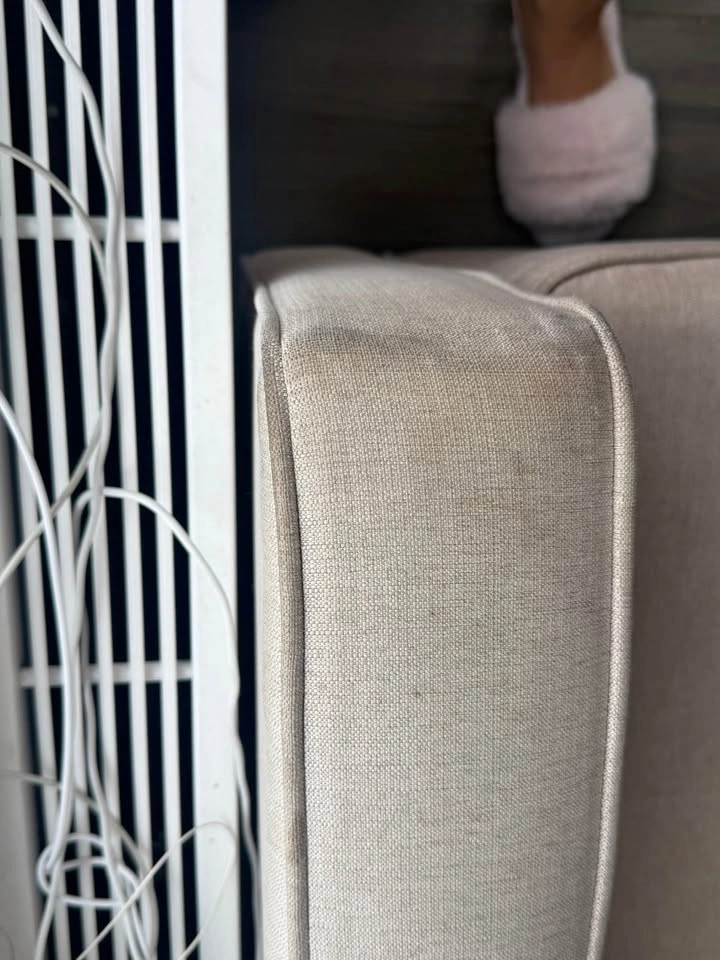 Sofa – Good Condition 🛋️ - photo 3