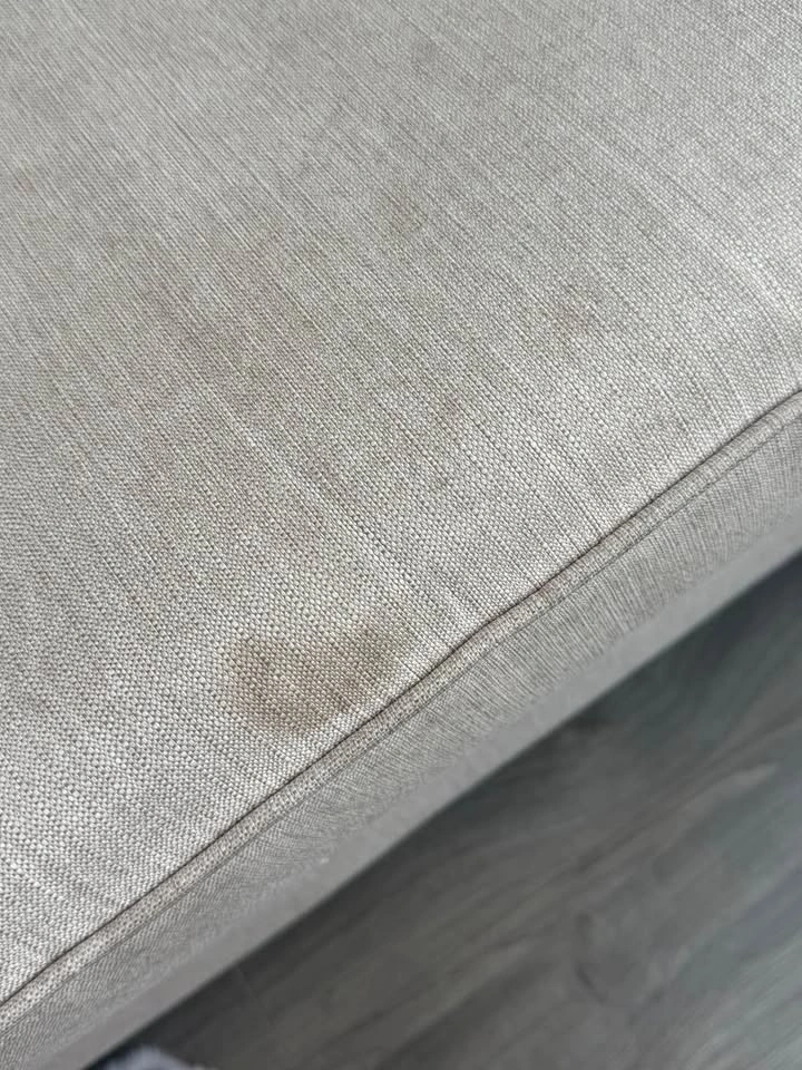 Sofa – Good Condition 🛋️ - photo 4