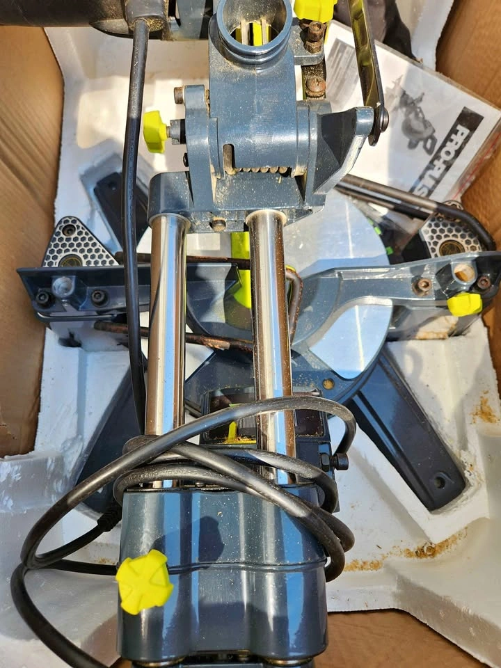 Pro-Pulse 10" Sliding Compound Mitre Saw