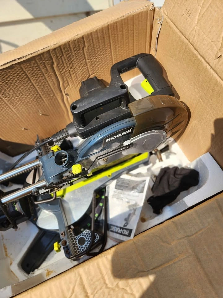 Pro-Pulse 10" Sliding Compound Mitre Saw - photo 5