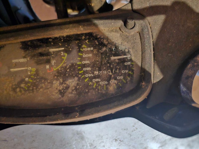 Kawasaki EX 550 - photo 5