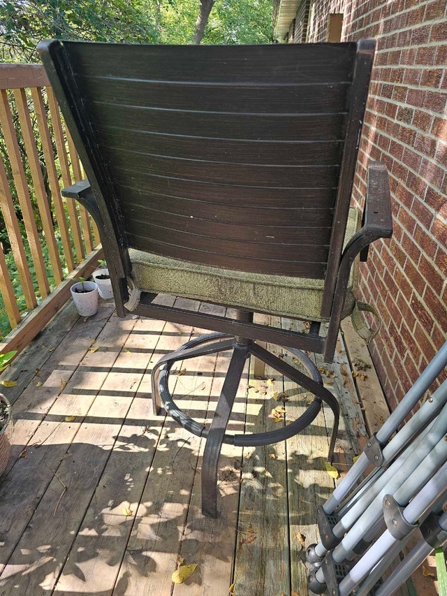 Metal Swivel Patio Chair - photo 4