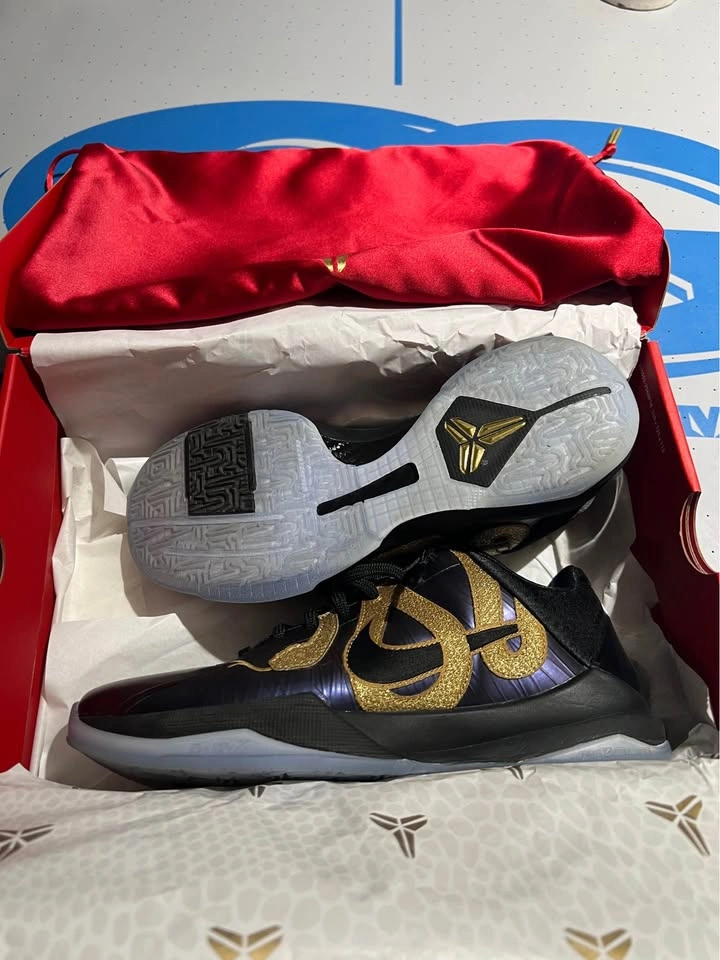Nike Kobe V Protro Eggplant Metallic Gold - photo 2