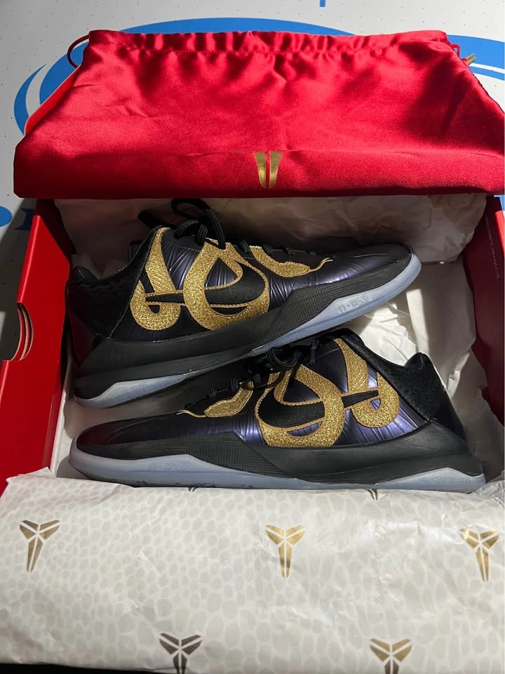 Nike Kobe V Protro Eggplant Metallic Gold - photo 3