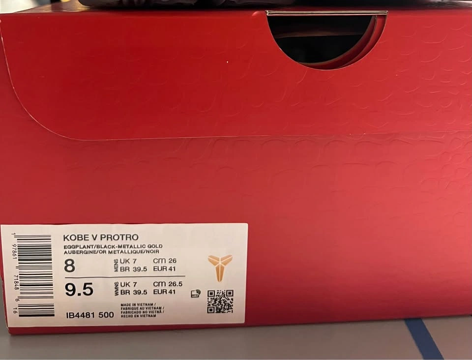Nike Kobe V Protro Eggplant Metallic Gold - photo 4
