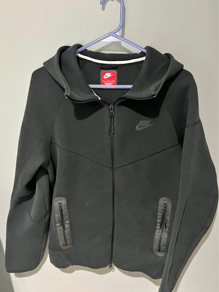 Nike Tech Fleece Full-Zip Hoodie
