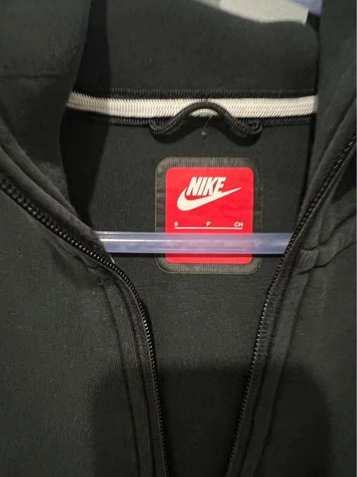 Nike Tech Fleece Hoodie - photo 2