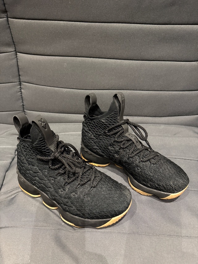 Nike LeBron XV - Boys Size 5.5