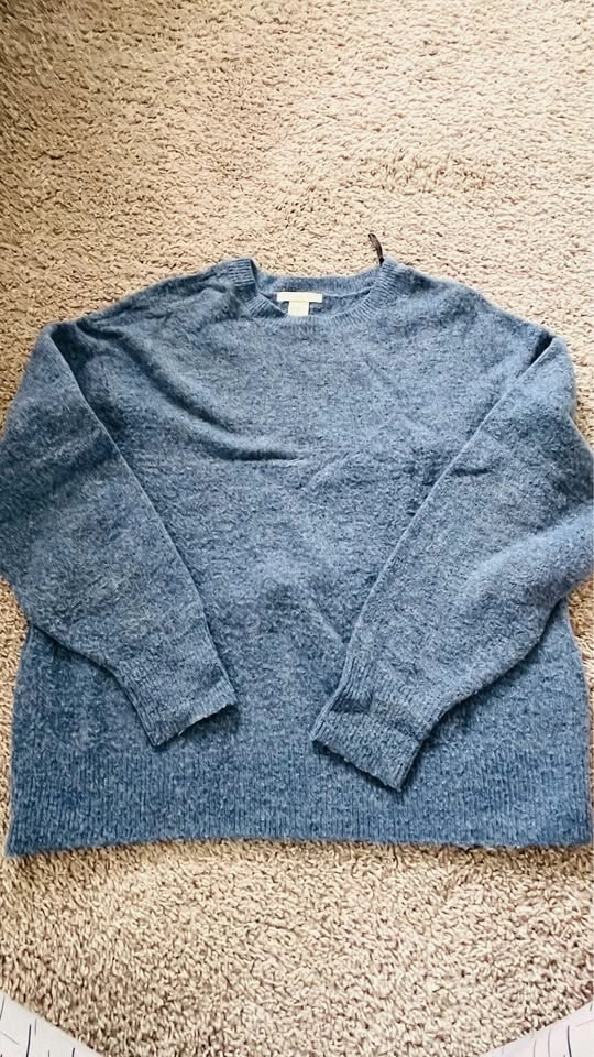 Women's Sweaters - Old Navy, H&M, and More - photo 3