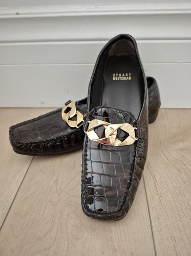 Stuart Weitzman Croc Patent Leather Loafers Gold Chain Size 8