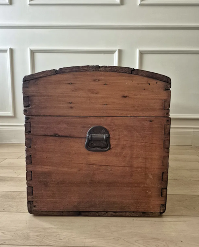 Antique 19th Century Dome-Top Immigrant Trunk - photo 5