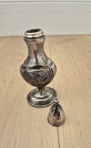 Vintage BP Canada Silver Plate Sugar Caster Muffineer - photo 4