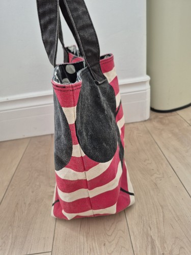 Disney Store Mickey Minnie Mouse Red Cream Striped Tote Bag - photo 2