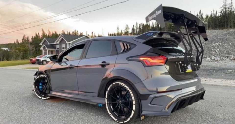 2017 Ford Focus - photo 2