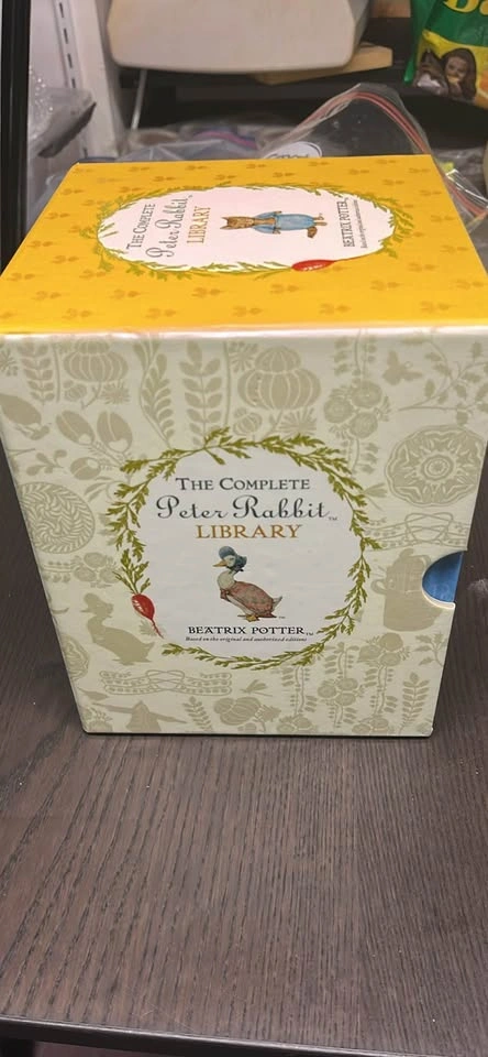 The complete Peter rabbit library (books 1-23) - photo 4