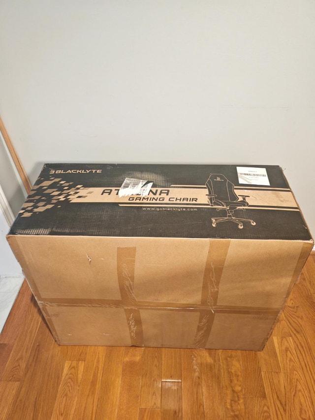 Blacklyte Athena Gaming Chair Black - Brand New Sealed Box - photo 3