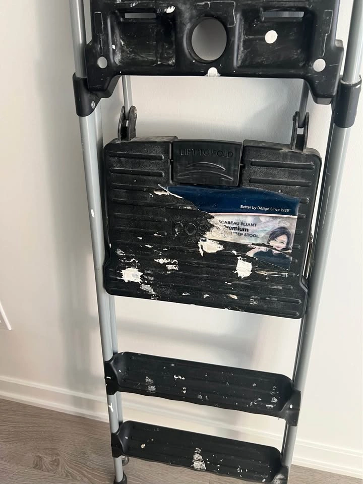 Cosco 3-step folding ladder - photo 3