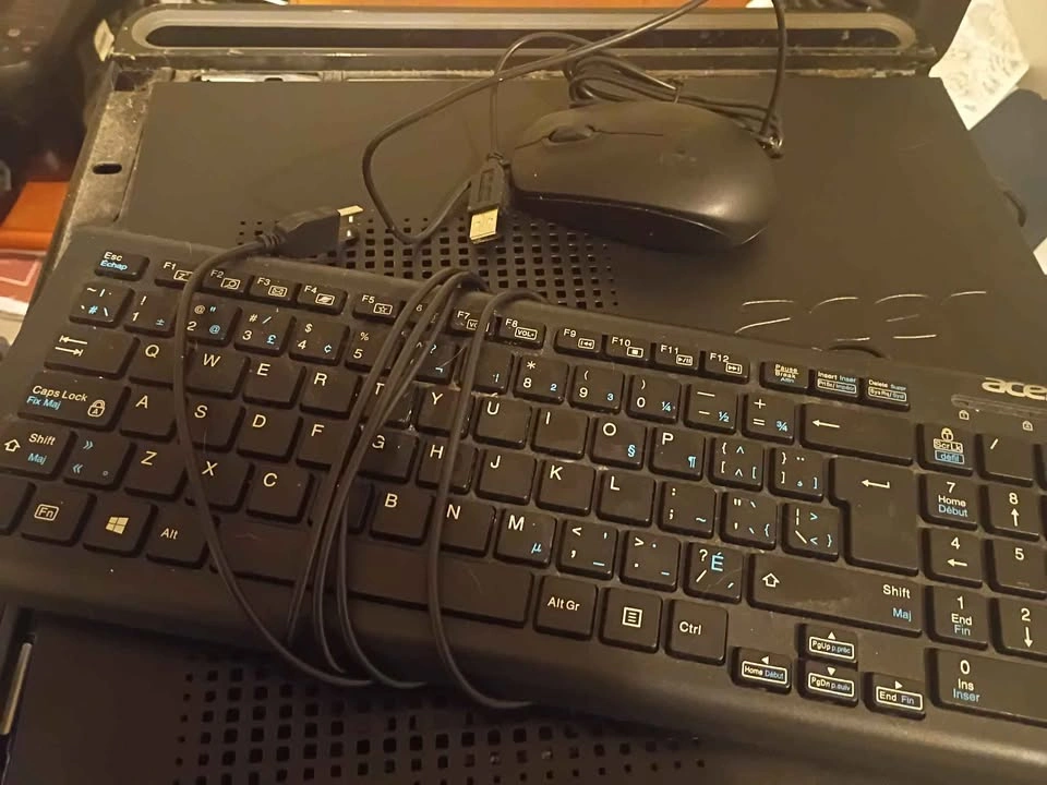 Acer Aspire Desktop PC with Keyboard and Mouse - photo 4