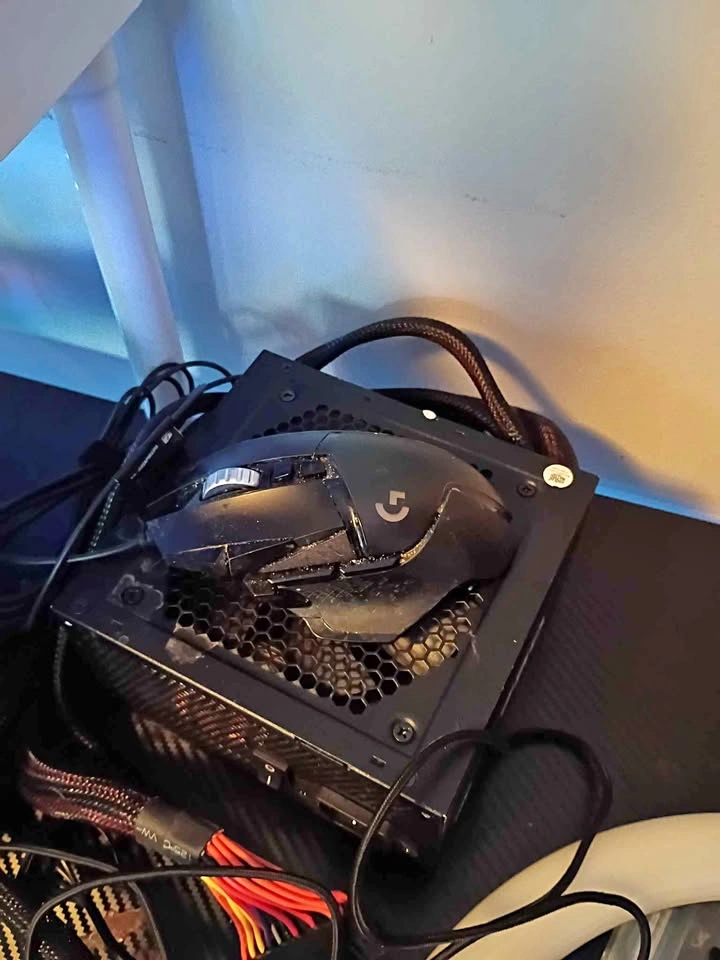 Logitech G502 HERO Gaming Mouse