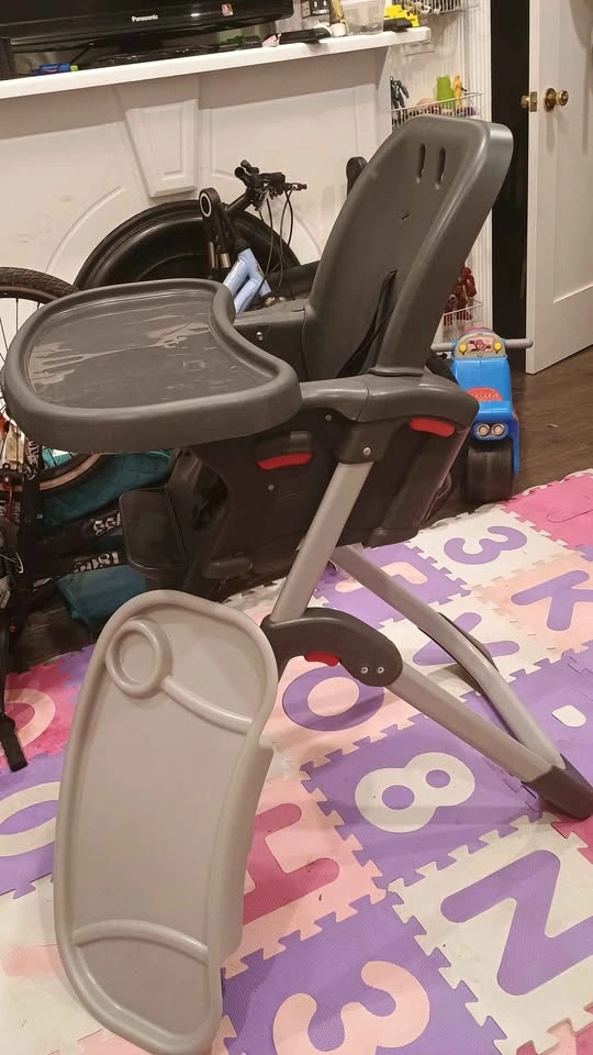 Baby High Chair - photo 3