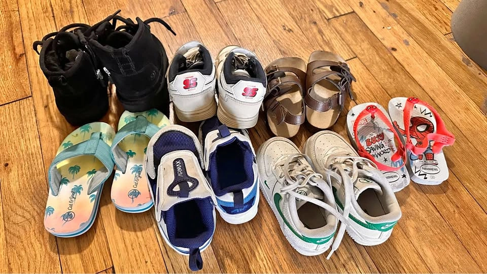 Kids shoes bundle