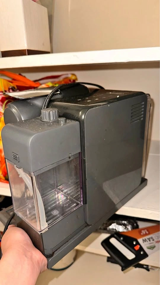 Nespresso De'longhi Lattissima
