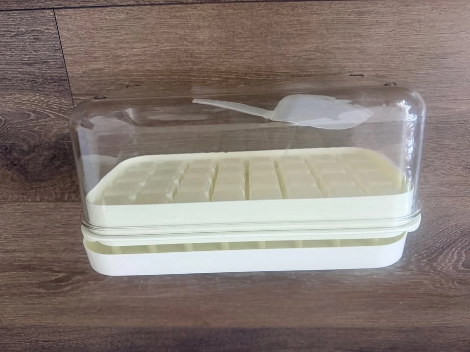 Press-to-Release Ice Cube Tray Set with Storage Bin & Scoop - photo 3