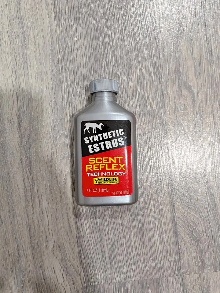Deer hunting doe scent