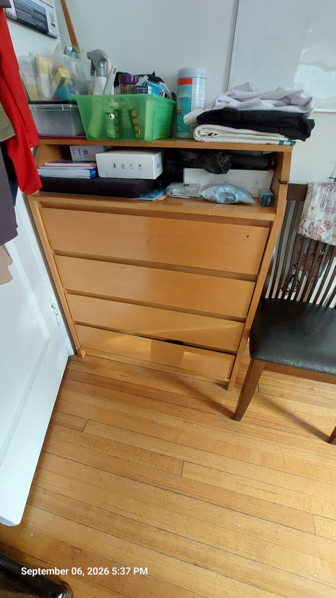 IKEA Malm 4-Drawer Dresser in Oak Veneer - photo 2