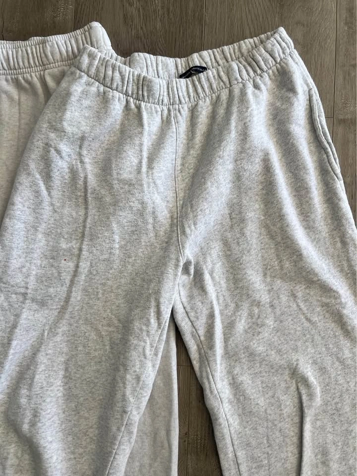 Brandy Melville and Twik Sweatpants - photo 2
