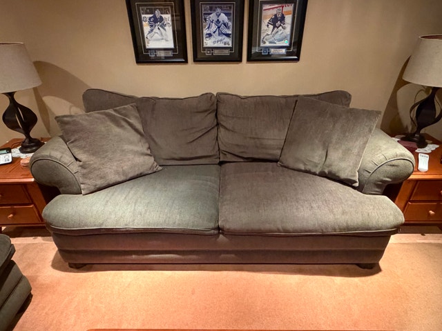 LA-Z-Boy Sofa & Loveseat Combo