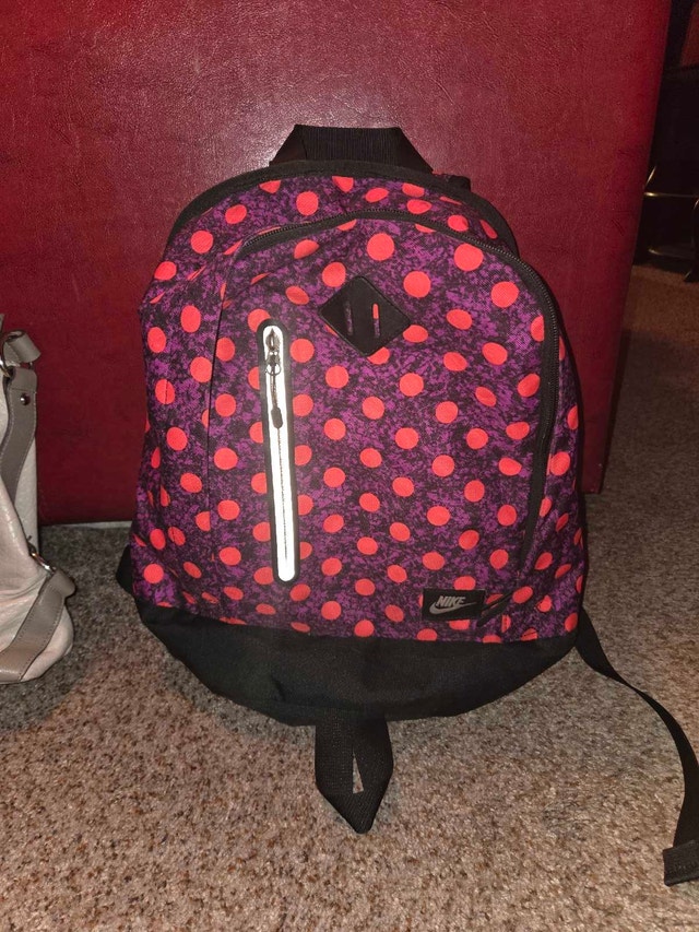 Nike Backpack & touque