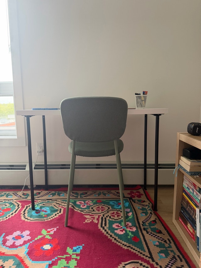 Cute Work Desk & Chair - photo 4