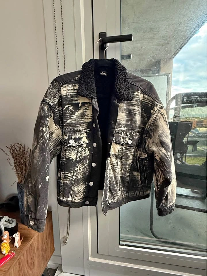 Cropped fleece jacket