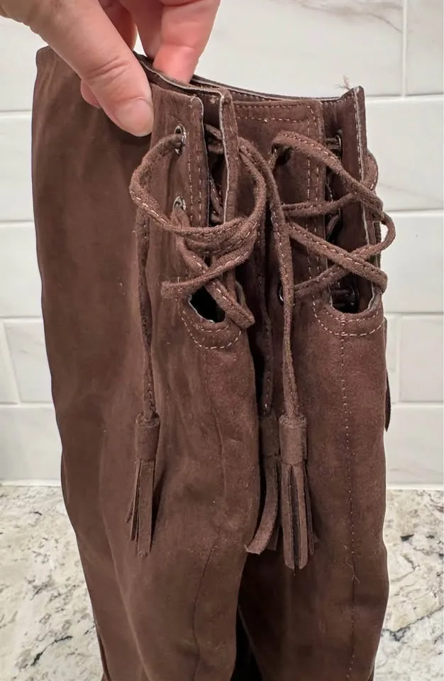 Size 8 - Knee High Brown Boots - Brand New - Never Worn image indicator(3)