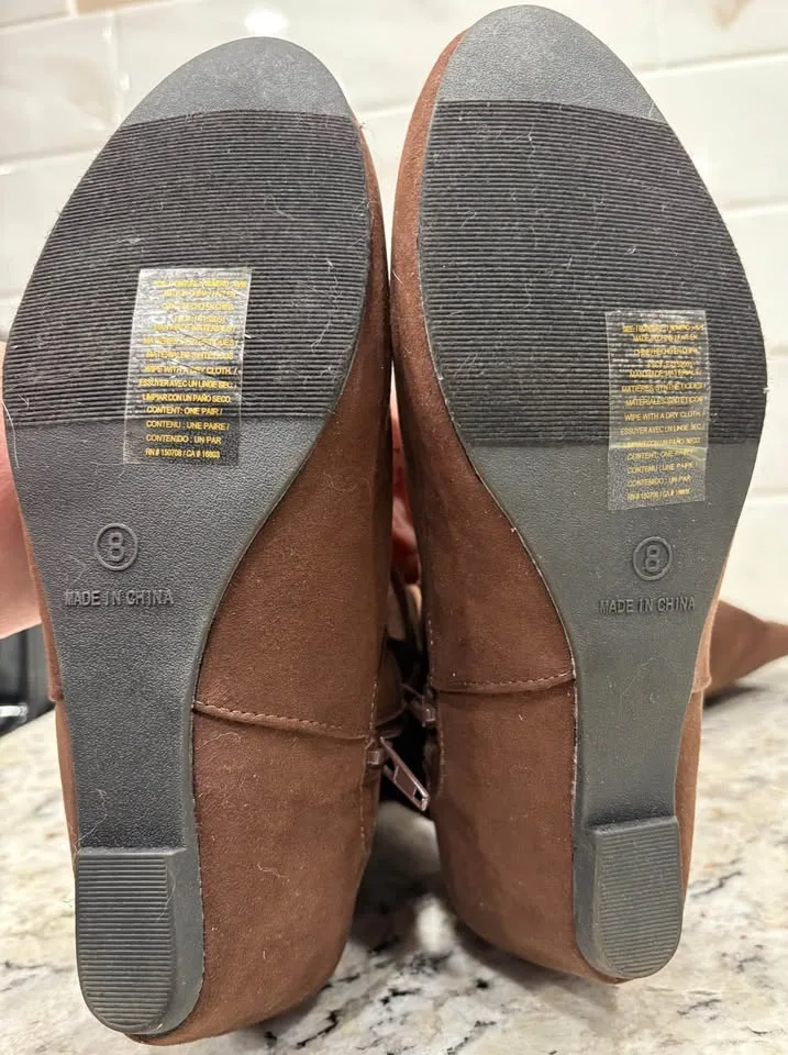 Size 8 - Knee High Brown Boots - Brand New - Never Worn image indicator(4)