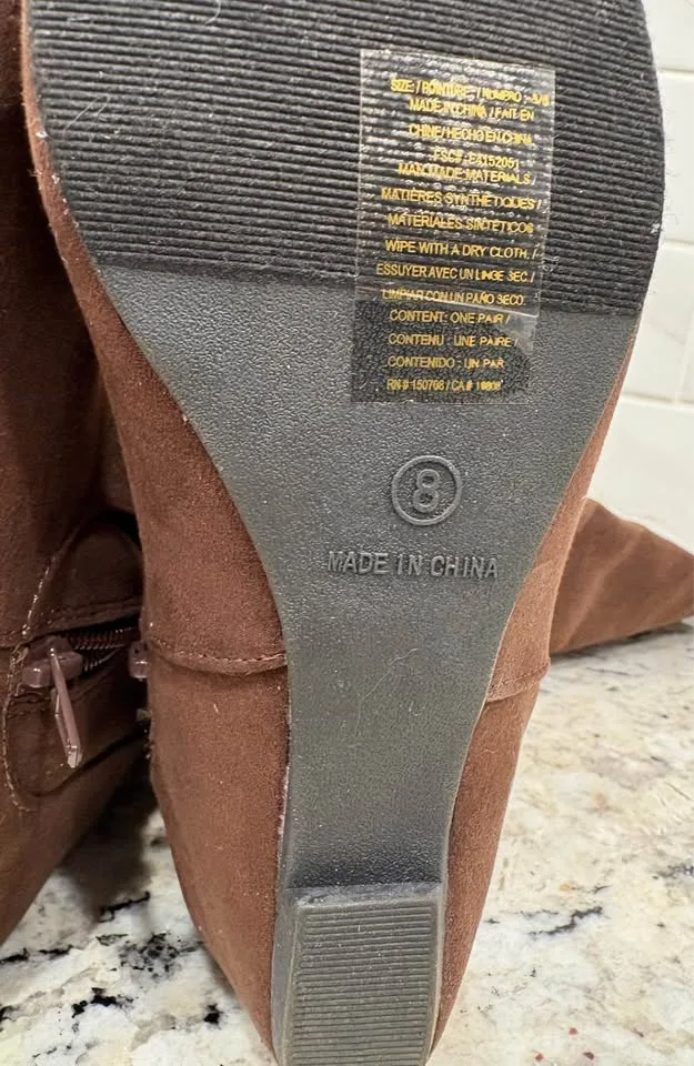 Size 8 - Knee High Brown Boots - Brand New - Never Worn image indicator(5)