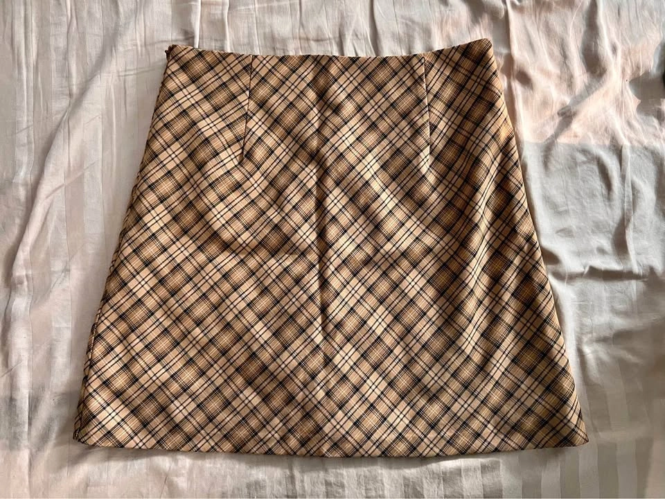 Plaid skirt