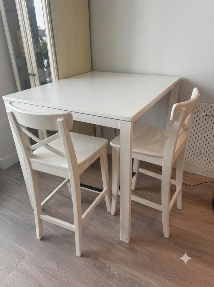 IKEA Table and 2 bar stools - photo 3