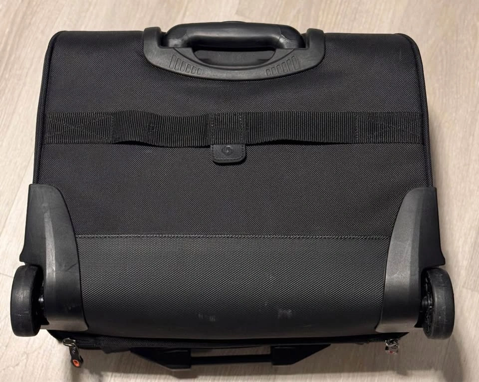 Samsonite Carry-On Suitcase - photo 4