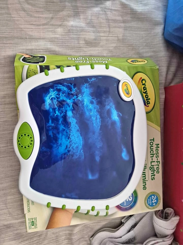 Crayola Mess-Free Touch Lights