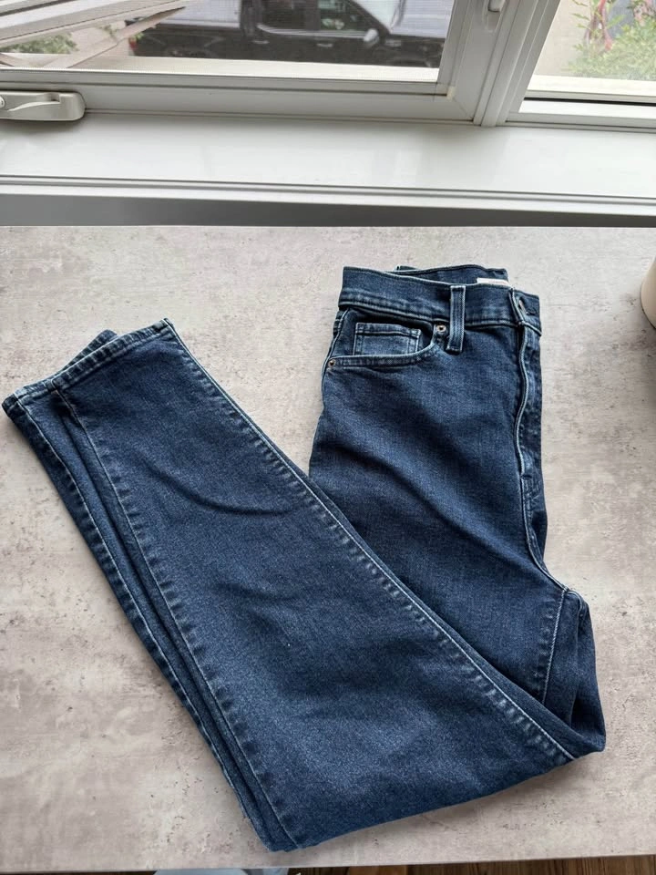 Women’s Levi’s Dark Denim Jeans | Size 26 - photo 5