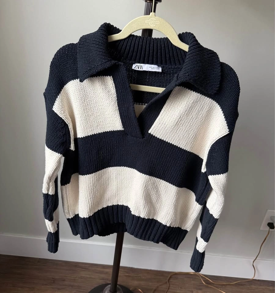 Trendy Zara Striped Sweater | Size: Small - photo 3