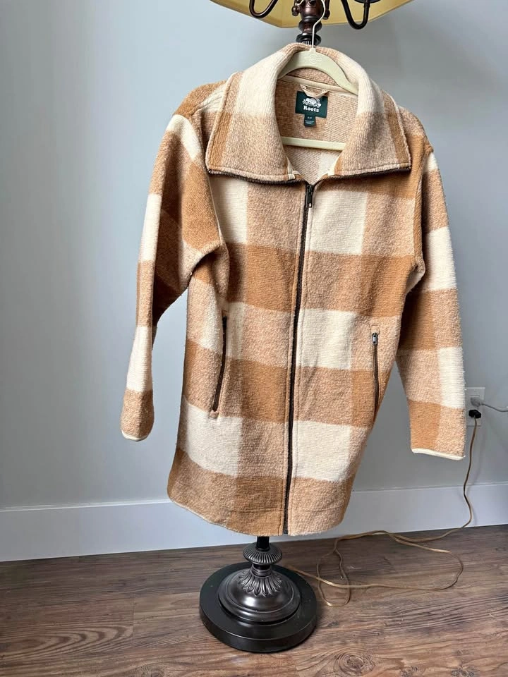Roots Plaid Overcoat | Perfect for Fall🍂