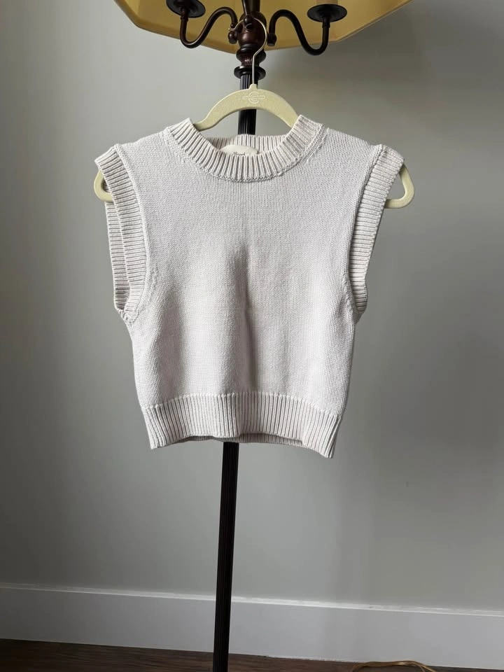 Wilfred Aritzia Sleeveless Sweater - photo 3