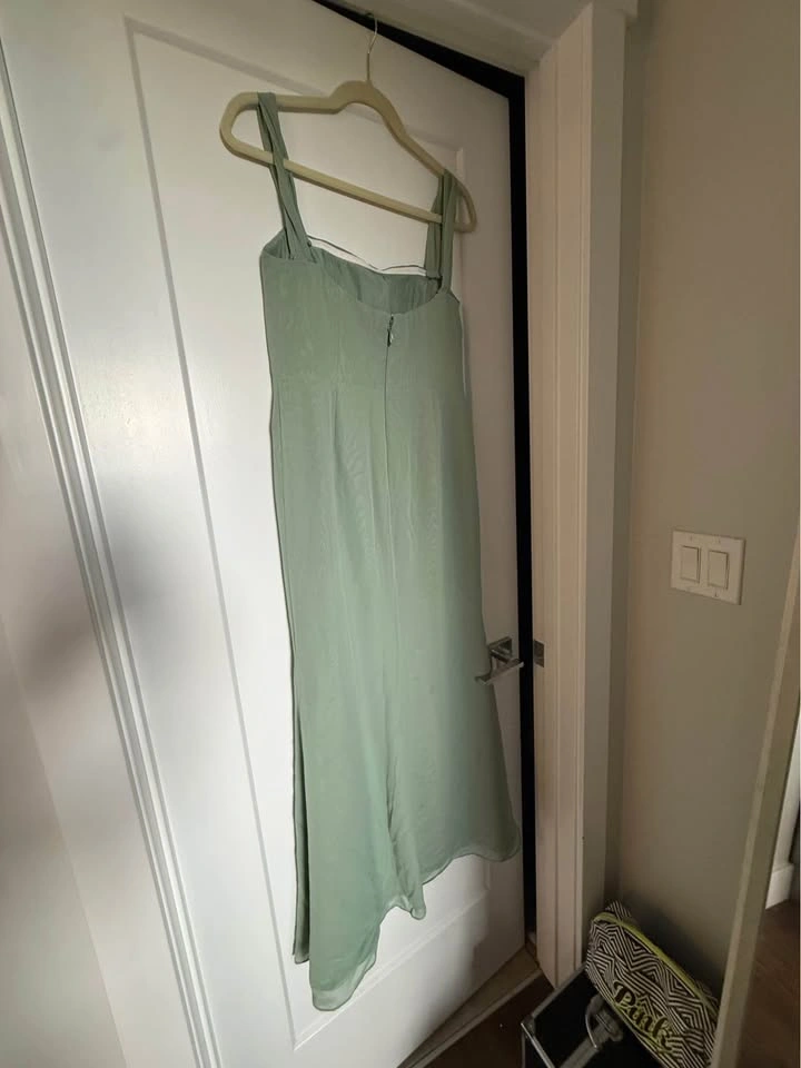 Stunning Bridesmaid/Grad Dress - photo 3